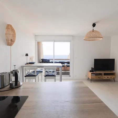 Corniche Azur Yourhosthelper * Sète