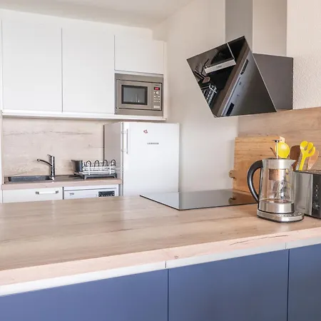 Corniche Azur Yourhosthelper * Sète