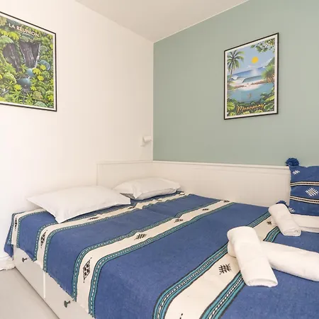 Corniche Azur Yourhosthelper דירה Sète