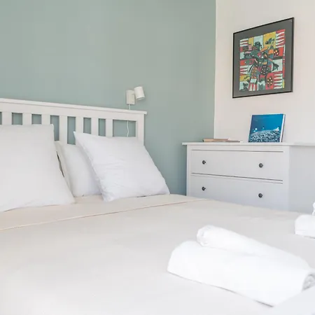 Corniche Azur Yourhosthelper