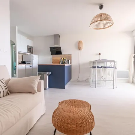 Corniche Azur Yourhosthelper